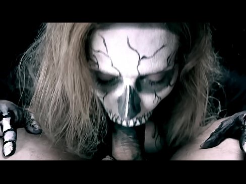 ❤️ Demon djevojka siše kurac svojim crnim ustima i guta spermu. ❤️ Ključe na hr.xywewl.top ❌️
